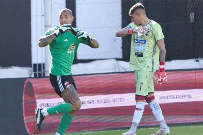 Riestra zafó del papelón: clasificó por penales y está en octavos de la Copa Argentina