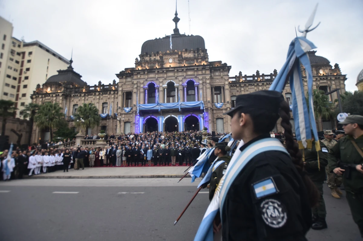 Aniversario de la Revolución  de Mayo. LA GACETA / OSVALDO RIPOLL