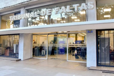 Conflicto entre la Intendencia y el Tribunal de Faltas
