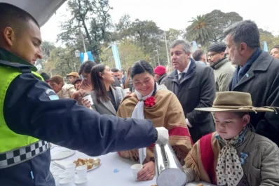 Jaldo encabeza el acto patrio en Tucumán, y en Buenos Aires habría foto Milei-Villarruel