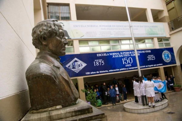 La Escuela Normal cumple 150 años: una celebración por el pasado, el presente y el futuro