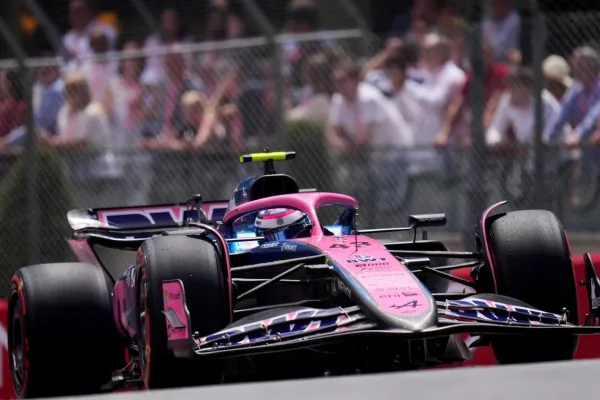 Un paso adelante para Colapinto, manejando “como en un domingo en familia”