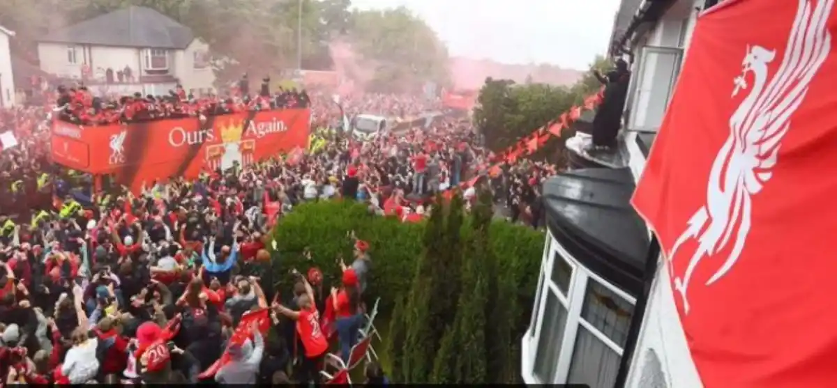 Veintisiete personas heridas, entre ellas cuatro niños, es el saldo hasta el momento de la multitud que fue atropellada en Liverpool