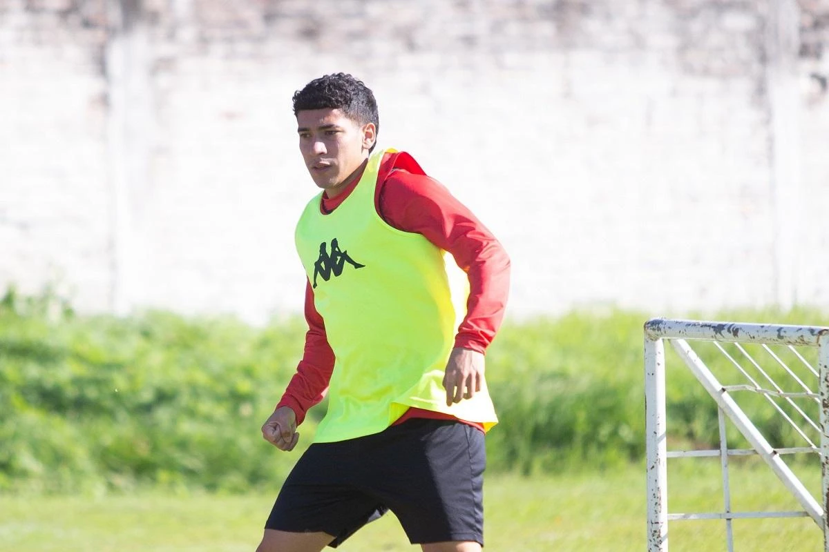 TITULAR. Vera sumará minutos desde el arranque.