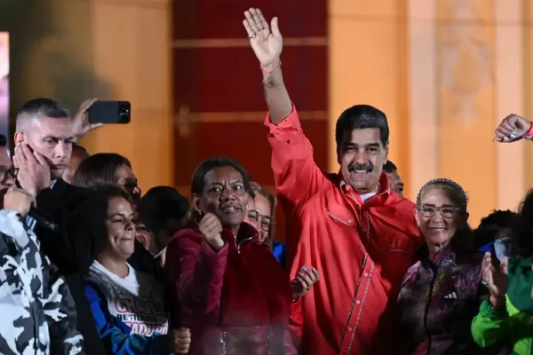 Venezuela se tiñe de chavismo tras el boicot de la oposición