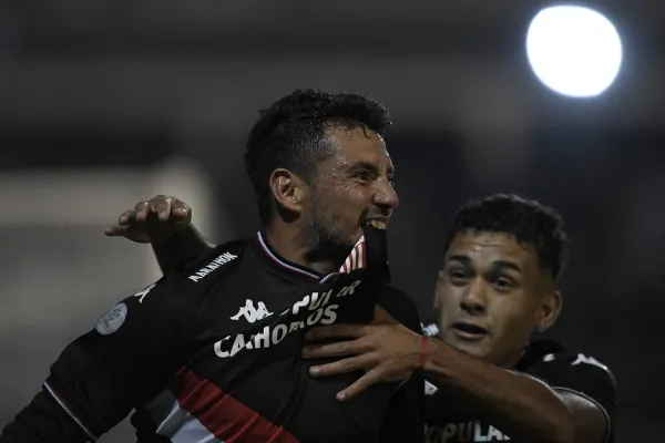 Ariel Martos acertó en los cambios y San Martín de Tucumán lo dio vuelta cuando más lo necesitaba