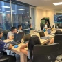 La presencialidad resurge en el sector tecnológico tucumano tras el boom del home office