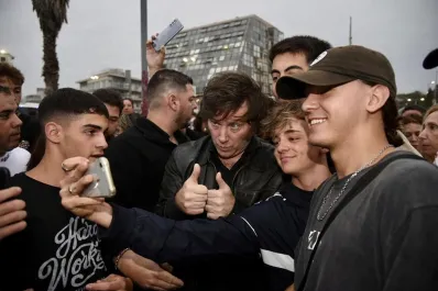 La confianza en el Gobierno de Milei repunta con los jóvenes, otra vez, como apoyo principal