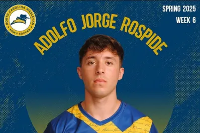 El universitario tucumano que cruzó fronteras con su sueño bajo el brazo y una pelota en los pies