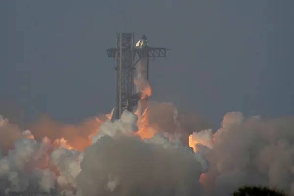 Qué falló en el vuelo de SpaceX que terminó desintegrado en el Océano Índico