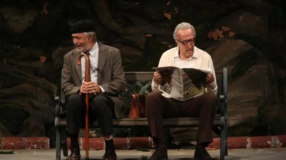 DEL TEATRO A LA PANTALLA. José Luis Campanella dirige el Parque Lezama” con Luis Brandoni y Eduardo Bianco, obra que ya hicieron sobre tablas.