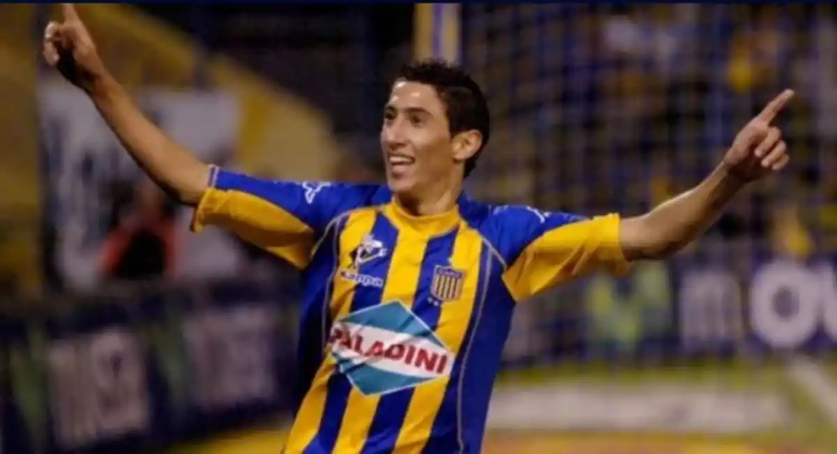 CON LA CAMISETA QUE MÁS AMA. Luego de 18 años 