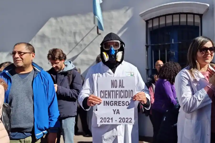 COMO EL ETERNAUTA. Con la impronta de la historieta y la nueva serie.