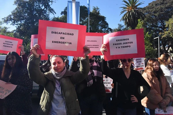 Tucumán: prestadores de salud reclaman deudas y recortes en discapacidad