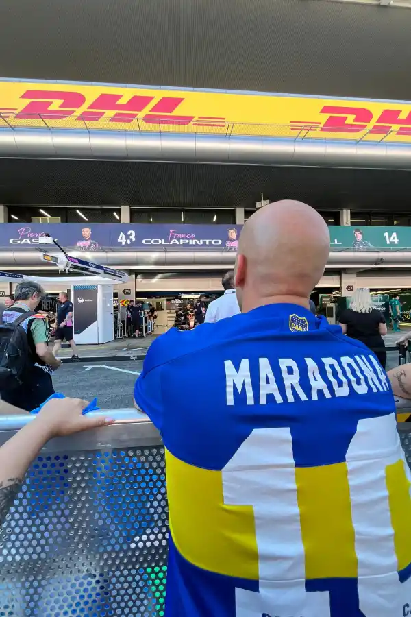 Colapinto recibió un regalo bien argentino de un fan que vive en Barcelona ¿qué dijo?