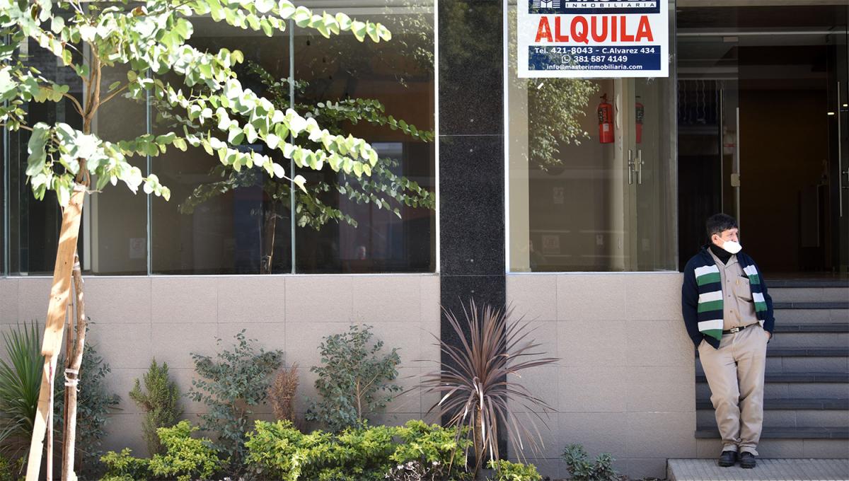 RENOVACIONES. Algunos contratos, firmados hace tres años, podrían tambien beneficiarse ahora con la baja de la inflación.