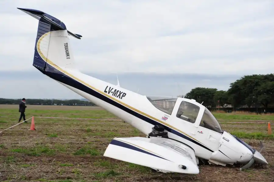 Aterrizaje de emergencia en Yerba Buena: una avioneta descendió de urgencia cerca de Terrazas Park