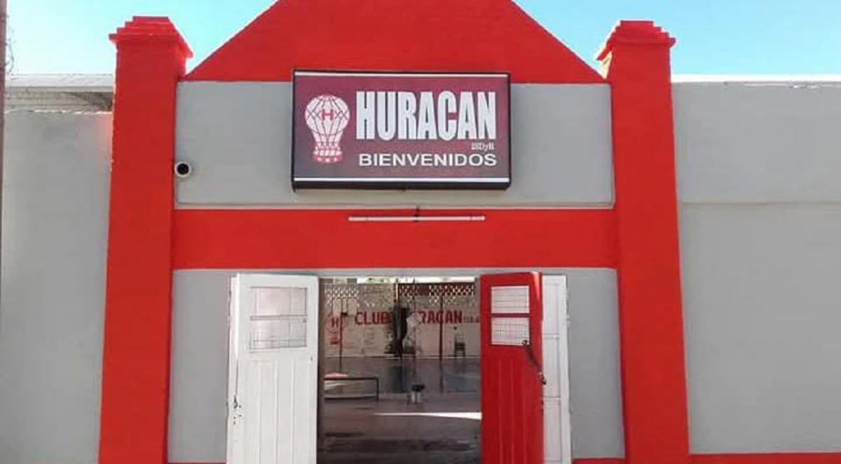 La historia del otro Huracán que también alentó al “Globo” en el Madre de Ciudades