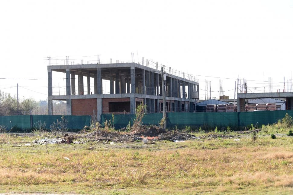 NECESIDAD DE TECHO. El Gobierno provincial apunta a recuperar la ejecución de viviendas sociales para hacer frente a la crisis habitacional. la gaceta / foto de ANALÍA JARAMILLO (archivo)