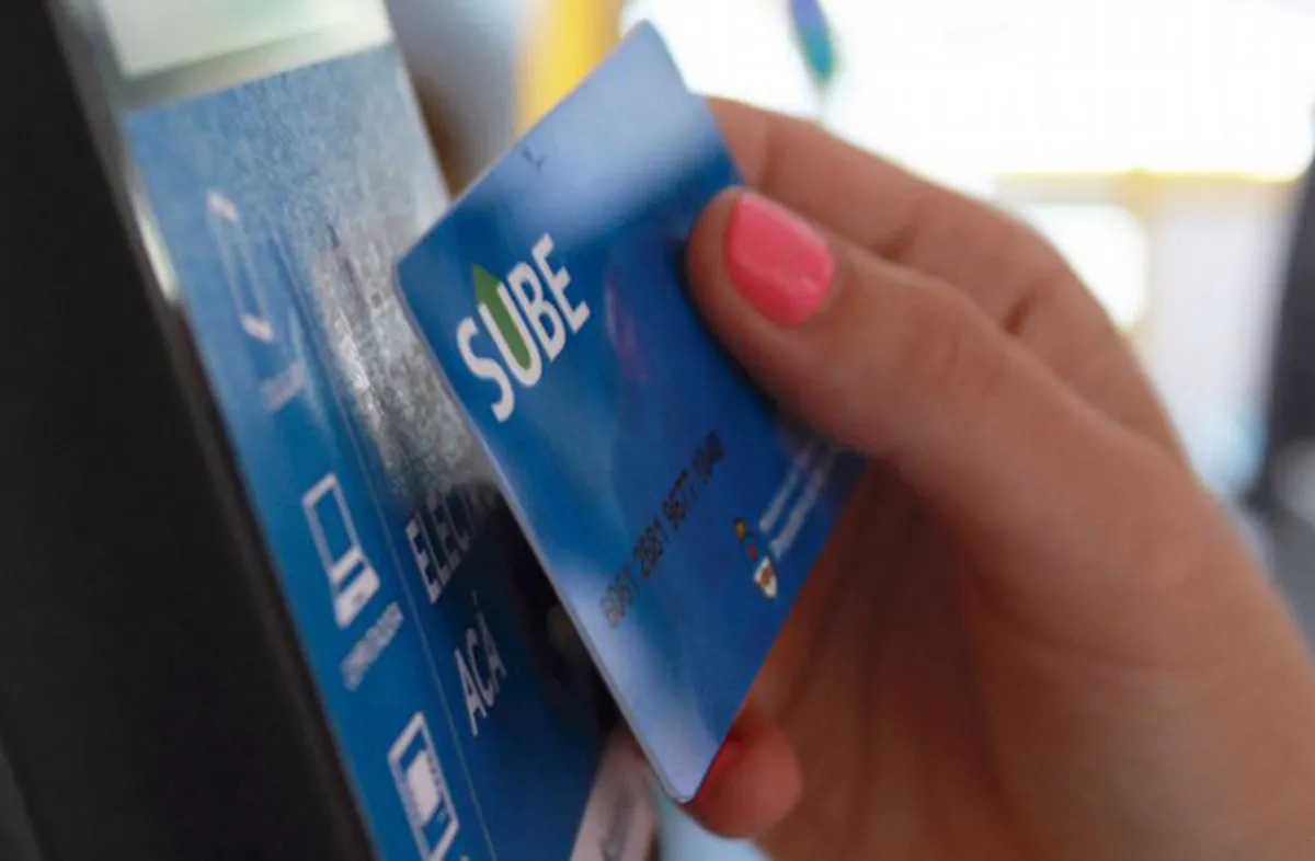 Empresarios del transporte piden a Jaldo la SUBE para líneas metropolitanas