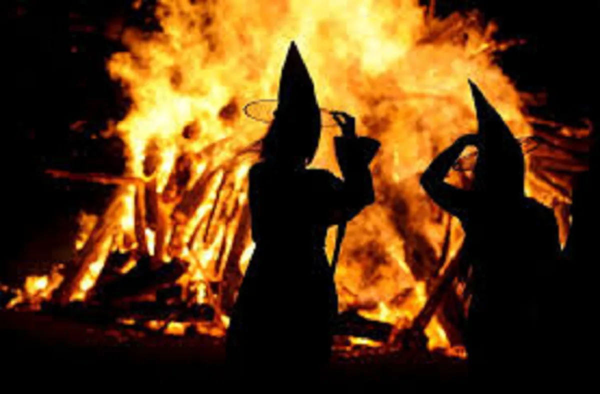 Entre hogueras y leyendas: mitos y verdades del solsticio de invierno y la Noche de San Juan