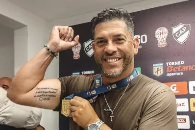 “Tengo sangre bien santiagueña, esto es para mi madre”: Sergio Gómez y un título que le tocó el corazón