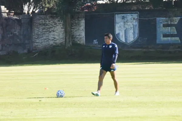 Atlético Tucumán regresó a las prácticas y Lucas Pusineri separó a cuatro jugadores