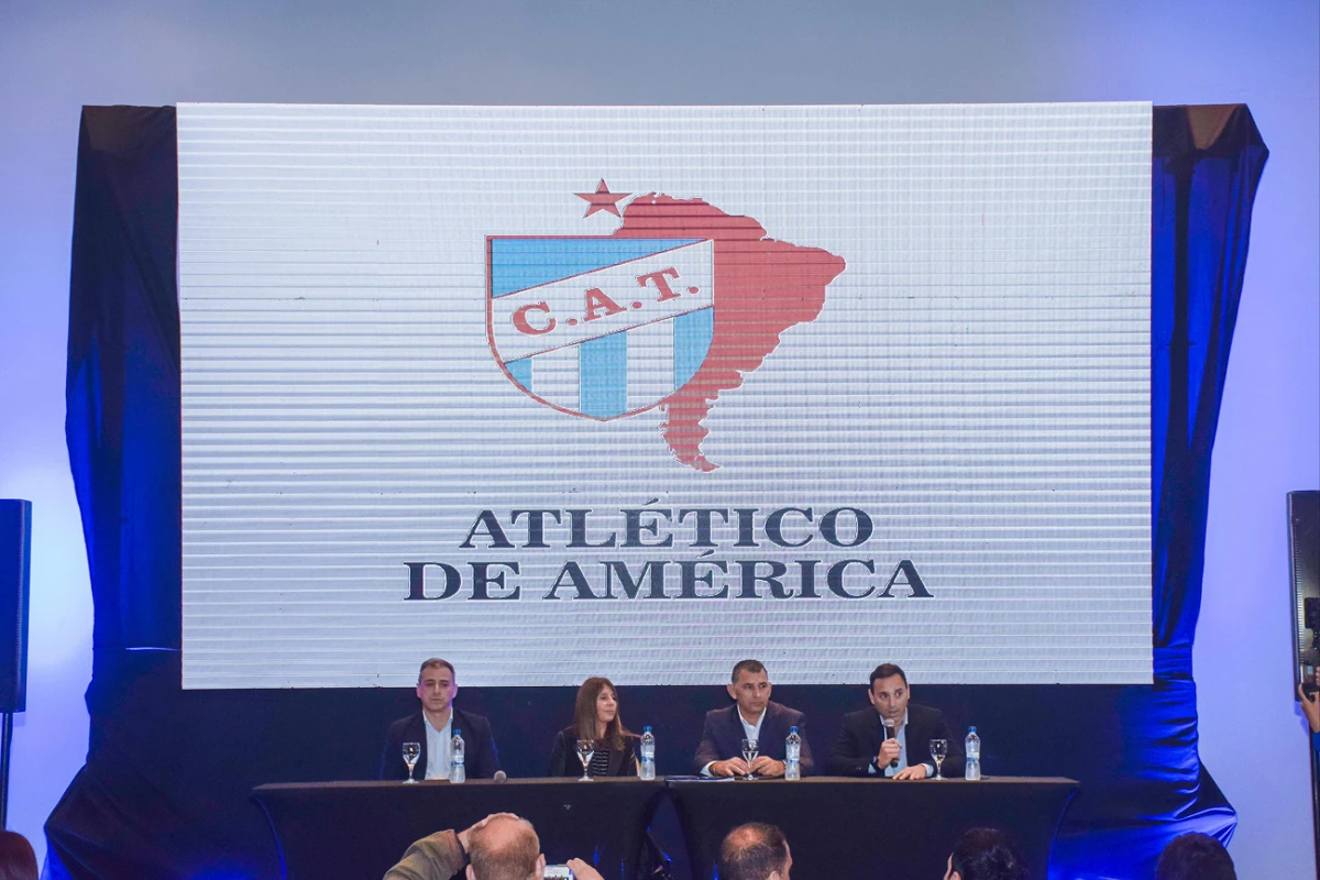 Ayer, la agrupación Atlético de América presentó a sus candidatos en el hotel Sheraton.