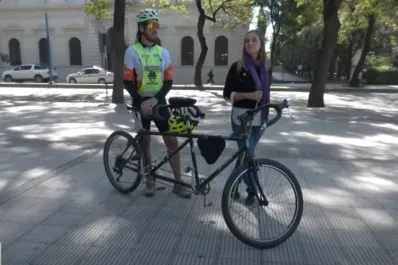 “Nos cambió la vida”: en el Día de la Bicicleta, la inspiradora historia detrás de la bici tándem