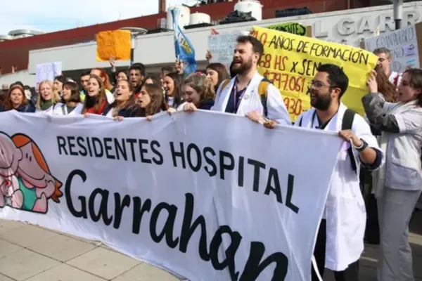 Conflicto en el hospital Garrahan: los residentes rechazaron la propuesta salarial del Gobierno