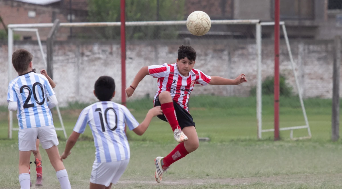 Atlético y San Martín repudiaron lo sucedido con los jugadores de infantiles de Newells: Es una locura
