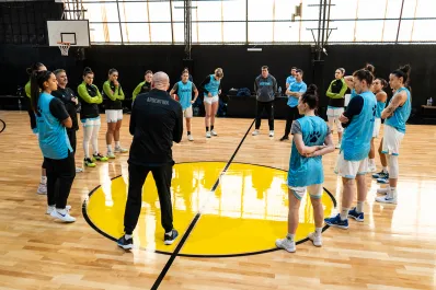 La selección argentina femenina de básquet entrena para la AmeriCup 2025