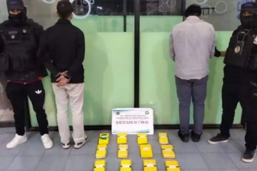 Revuelo en Alberdi por el secuestro de  cocaína