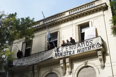 Juan Grabois tomó el Instituto Juan Domingo Perón y quedó detenido