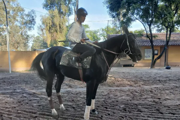 Aspera buscará venirse de un viaje en un duro desafío en el hipódromo tucumano
