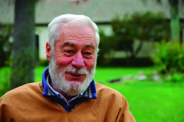 Falleció Mamerto Menapace, un monje que vinculó la religión con los relatos gauchescos