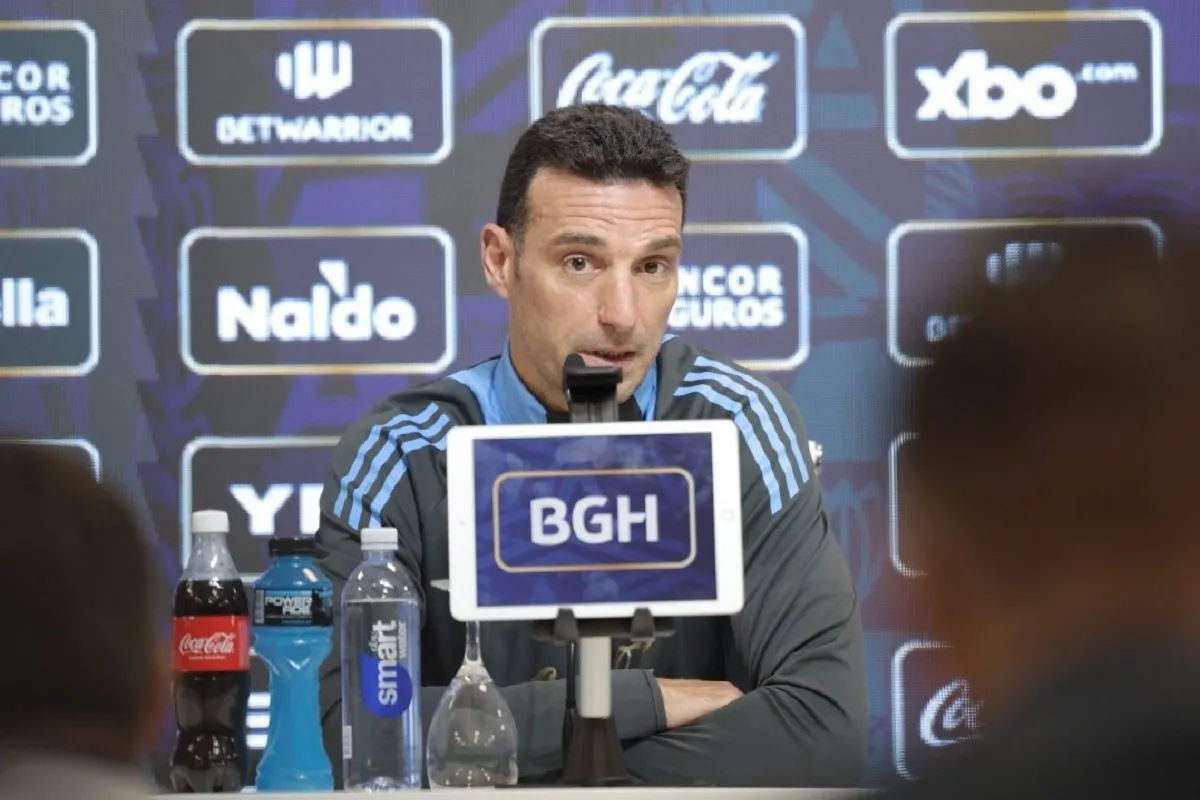 “Va a ser titular”: Lionel Scaloni confirmó a Messi contra Colombia y llenó de elogios a Mastantuono