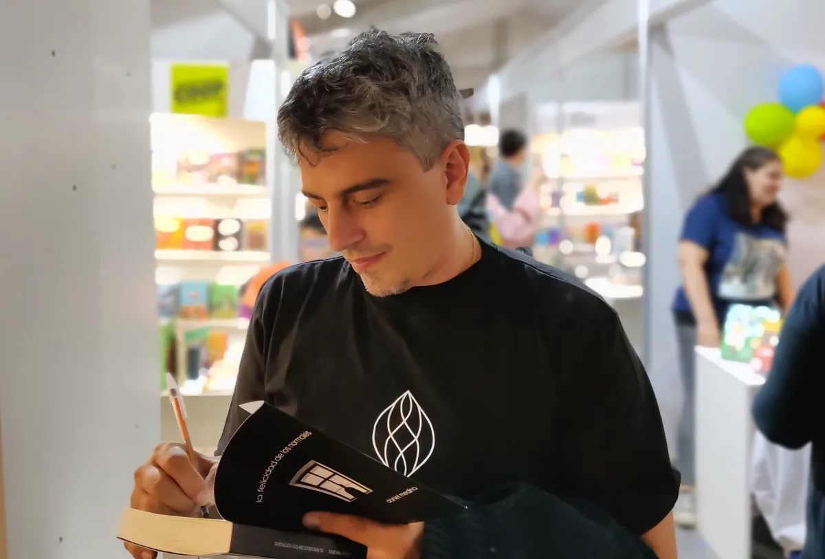 Entre la sombra y la palabra: cuatro voces del NOA en el Mayo de las Letras