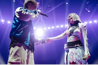 María Becerra reapareció en los escenarios tras su embarazo ectópico: así fue su emotivo regreso