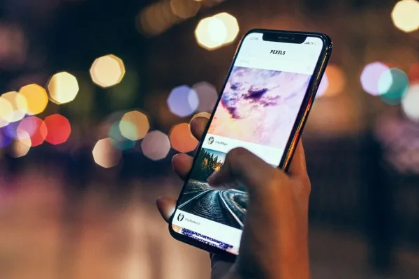 Appstinence, el plan de Harvard para soltar las redes sociales y el celular
