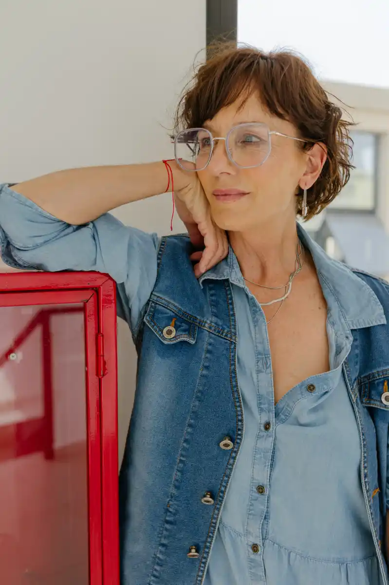 Entre la sombra y la palabra: cuatro voces del NOA en el Mayo de las Letras