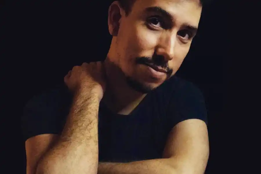 Entre la sombra y la palabra: cuatro voces del NOA en el Mayo de las Letras