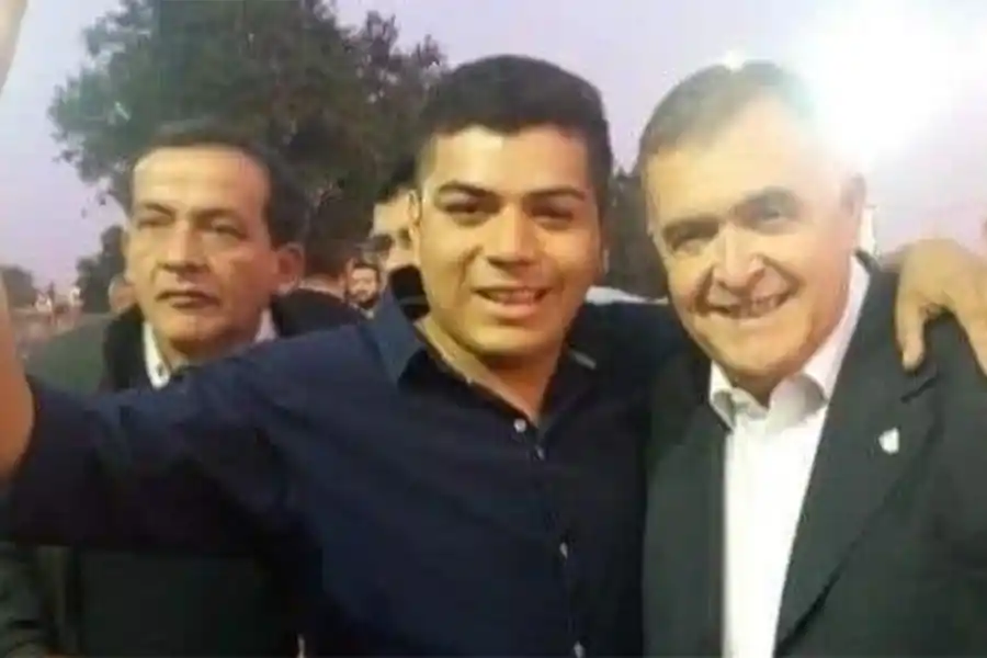 MILITANCIA. José Funez junto al actual gobernador Osvaldo Jaldo.
