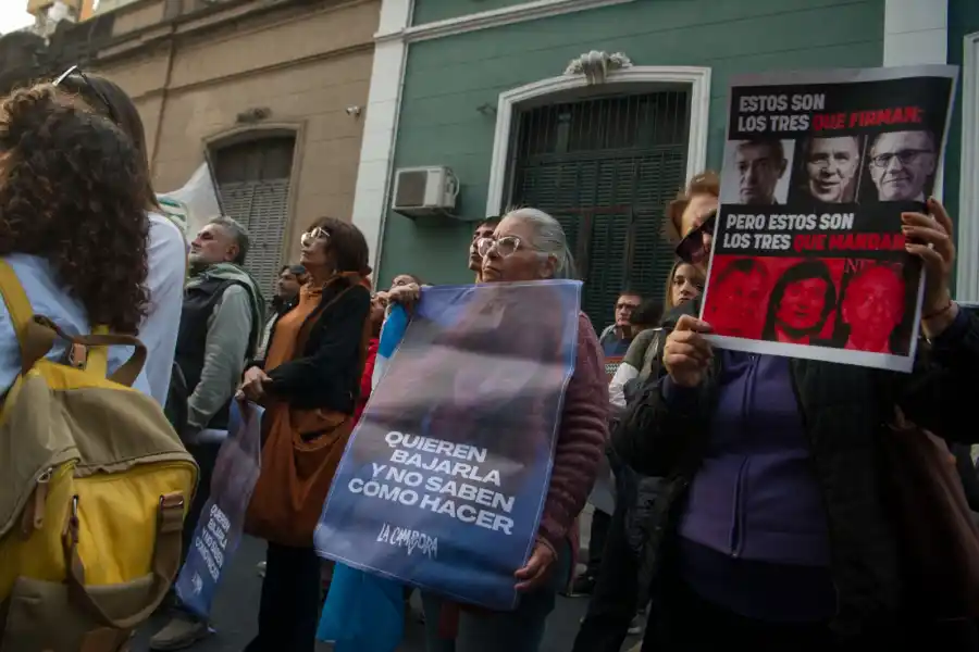 Militantes tucumanos se movilizaron en rechazo al fallo contra Cristina Kirchner