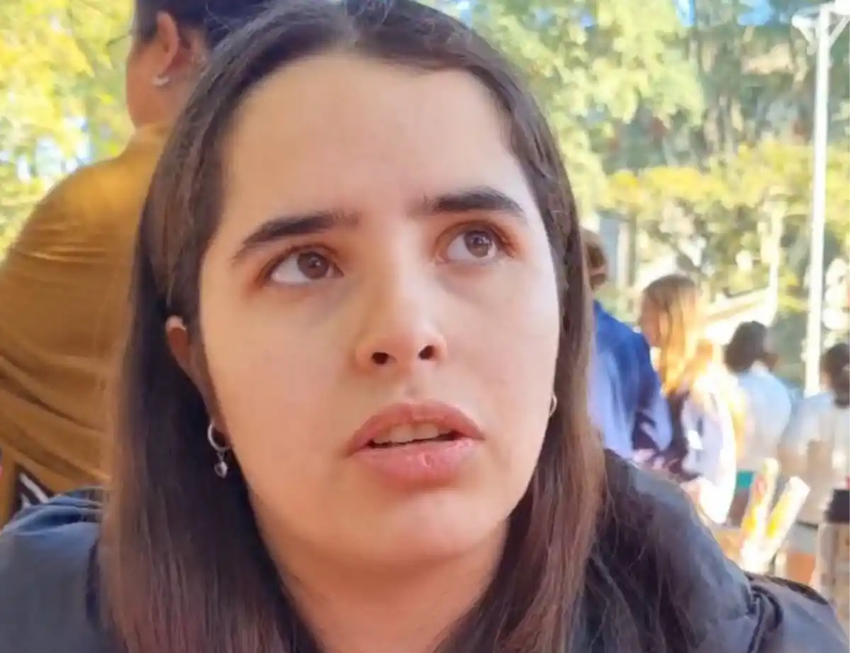 AUTOFINANCIACIÓN. Entre clases, trabajo y ecuaciones, Camila emprende para llevar su pasión al sur del país. / LA GACETA