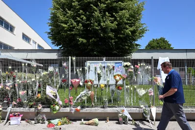 Macron vincula la violencia juvenil con las redes sociales