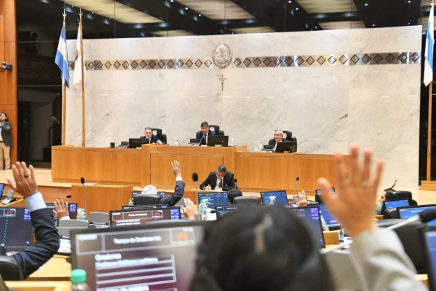 La Legislatura ratificó la intervención del municipio de Alberdi y la designación de Guillermo Norry
