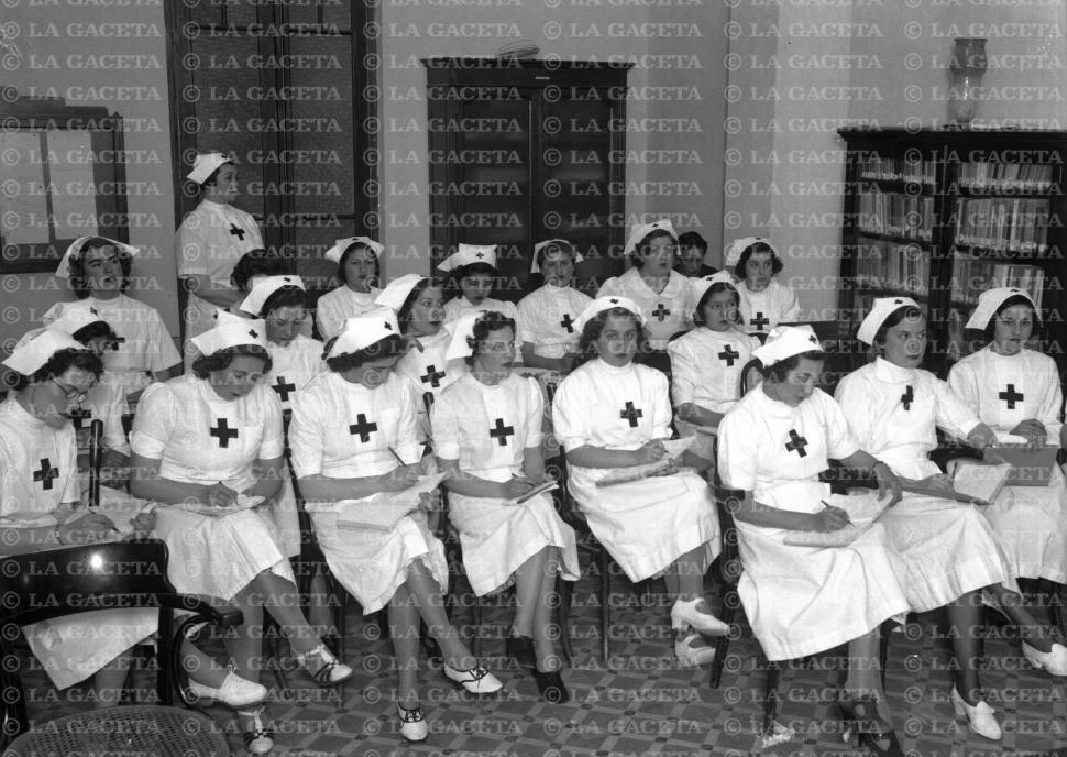 Recuerdos fotográficos: la escuela de las “nurses”