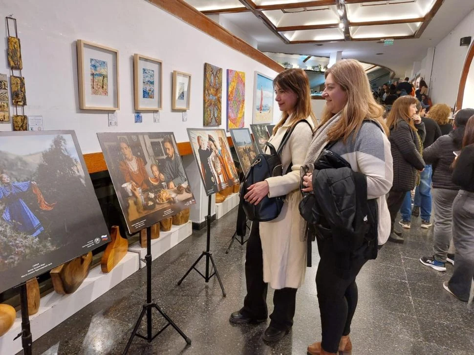 OBRAS. En imágenes, los tucumanos que asistieron pudieron conocer gestos e historias de la cultura rusa,