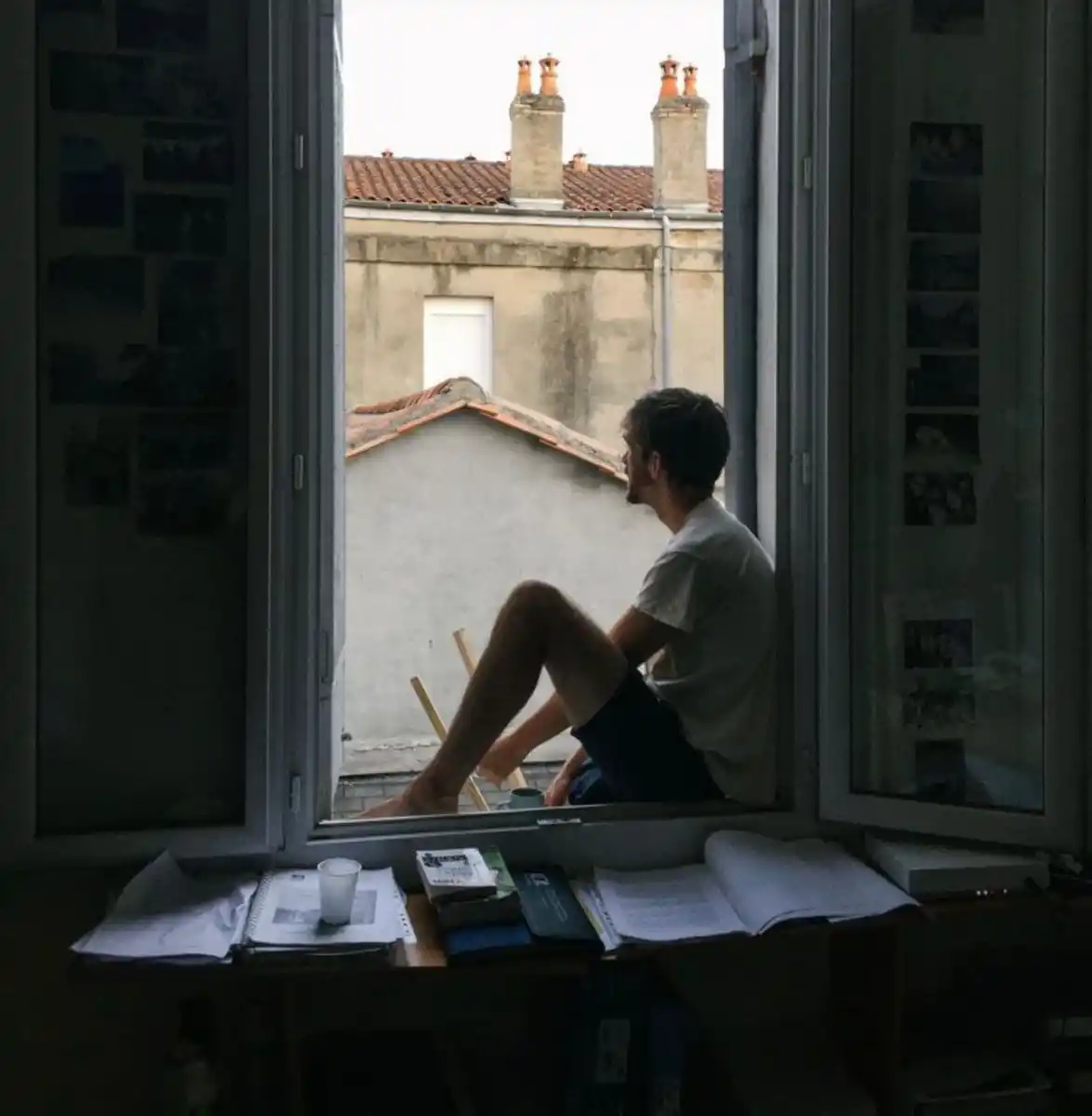 “La vida no es corta, sino que la desperdiciamos.” – Séneca